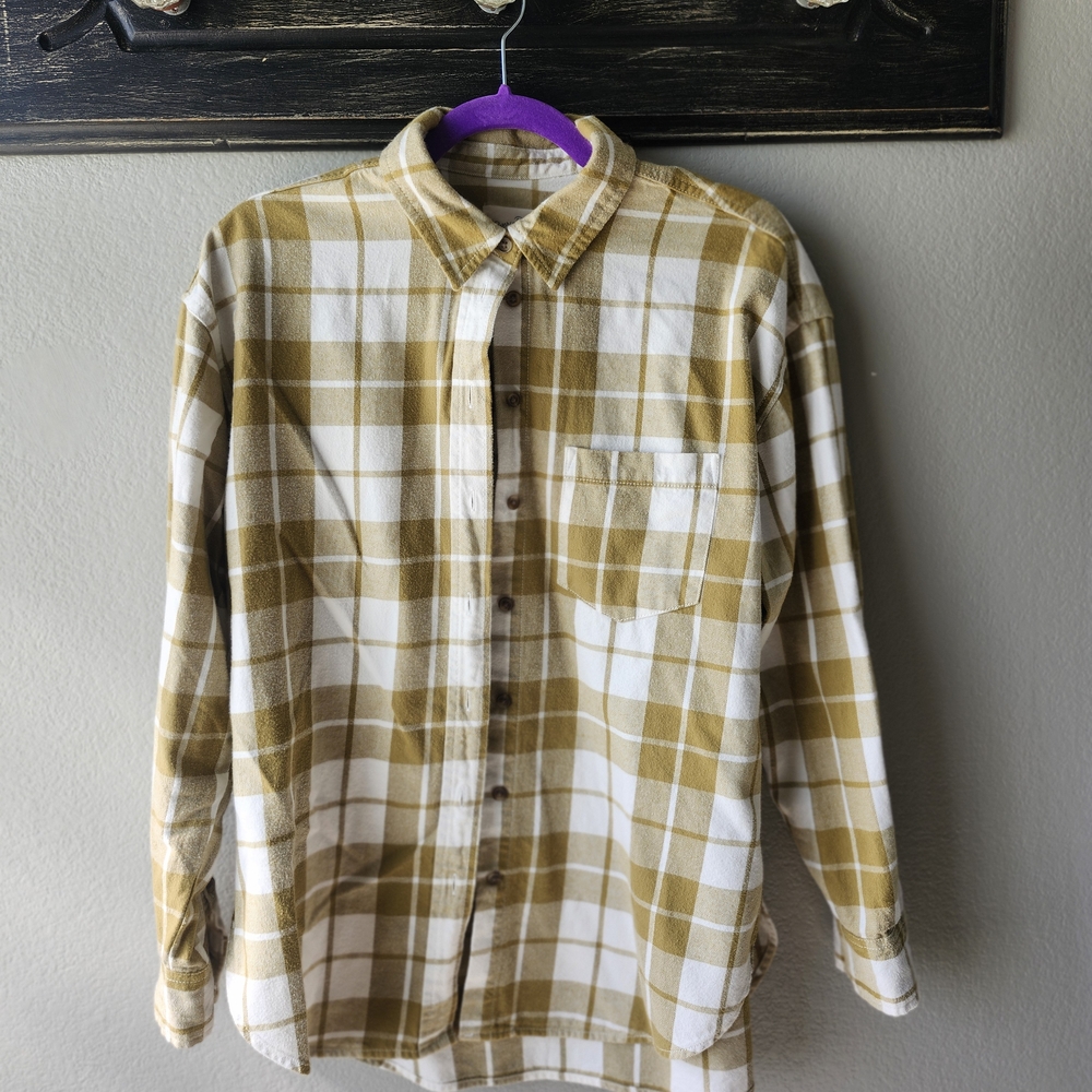 Universal Thread Yellow Plaid Button-Down Shirt